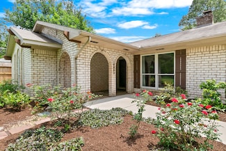 10803 Chevy Chase Dr, Houston, TX 77042