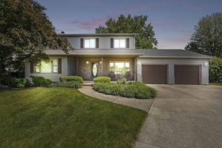2411 Jonathan Dr, Valparaiso, IN 46383