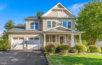 16465 Chattanooga Ln, Woodbridge, VA 22191