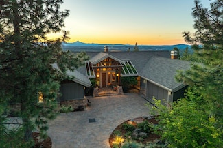 1476 NW Remarkable Dr, Bend, OR 97701