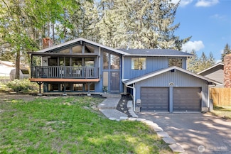 791 NE Pinecrest Dr, Bremerton, WA 98311
