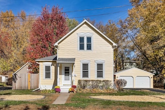 314 Stillwater Ave W, Stillwater, MN 55082