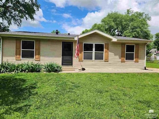 303 N 8th St, Herington, KS 67449