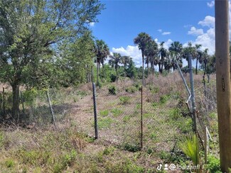 3520 32nd Ave SE, Rural Estates, FL 34117