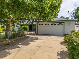 2353 Hawn Ave, Redding, CA 96002