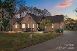 7146 Sifford Rd, Stanley, NC 28164