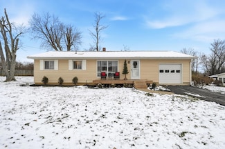 400 W Hendricks St, Camden, OH 45311