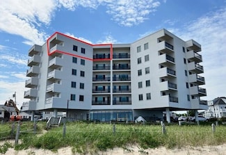 1 Cleaves St Unit 608, Old Orchard Beach, ME 04064