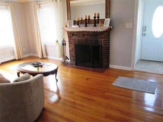 2 Potomska St, Worcester, MA 01602