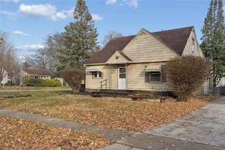 1919 51st St, Des Moines, IA 50310