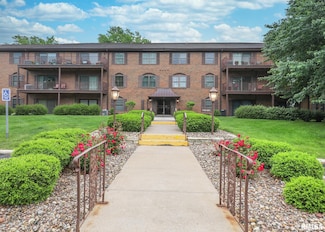 1350 Kimberly Ridge Rd Unit 307, Bettendorf, IA 52722