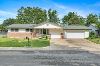 643 Atherton St, Maize, KS 67101