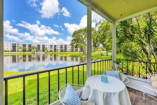 6188 80th St N Unit 102, Saint Petersburg, FL 33709