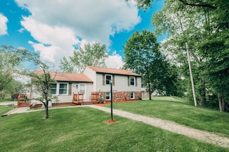 525 Elm St, Indiana, PA 15701