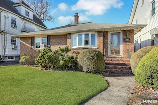 835 Chestnut St, Kearny, NJ 07032