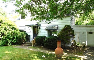 405 N Washington St, Westmont, IL 60559