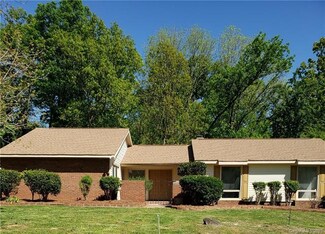 5910 Sullins Rd, Charlotte, NC 28214