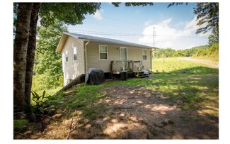 230 Cat Bird Rd, Marble, NC 28905