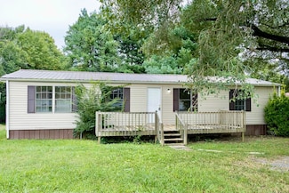 5440 Harpo St NW, Cleveland, TN 37312