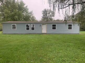57900 Patterson Ln, Three Rivers, MI 49093