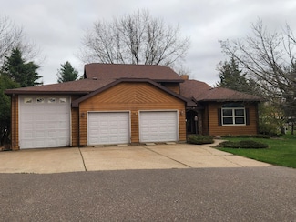 1509 N North Hills Ave, Marshfield, WI 54449