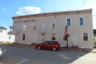 310 W Water St, Shullsburg, WI 53586