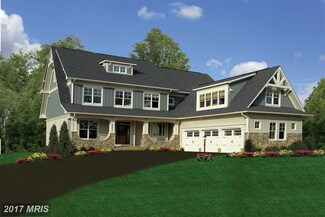 8218 Bearhurst Dr, Gainesville, VA 20155