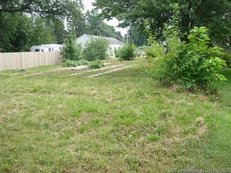 211 W Short St, Mansfield, IL 61854