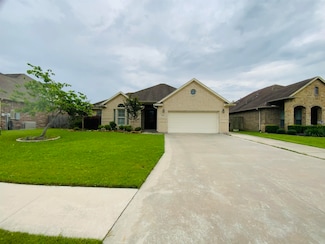 8315 Lake Placid Dr, Nederland, TX 77627