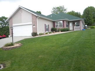 174 S Shining Mountain Dr, Cape Fair, MO 65624