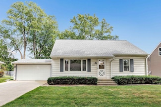 1521 S Oneida St, Green Bay, WI 54304