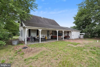 15 Barker Ln, Willingboro, NJ 08046