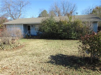 809 Myrtle Dr, Tecumseh, OK 74873