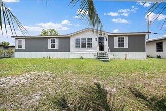 212 Alabama St, Crescent City, FL 32112