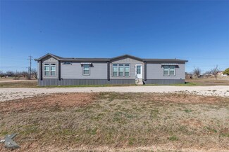 2032 Avenue L, Anson, TX 79501