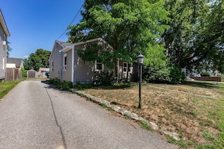 26 Hartford St, Framingham, MA 01702