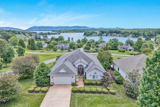 74 Montego Bay Dr, Moneta, VA 24121