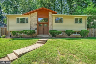 5606 Eastbourne Dr, Springfield, VA 22151