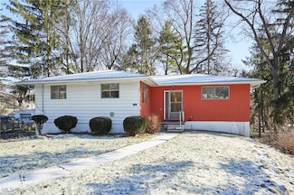 1053 Tallmadge Rd, Cuyahoga Falls, OH 44221