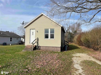 5660 Benson Ave, Otter Lake, MI 48464