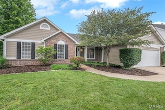 305 Arbor Glen Dr, Ballwin, MO 63021