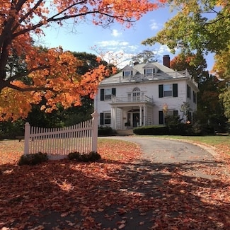 48 Union St, Rockland, MA 02370