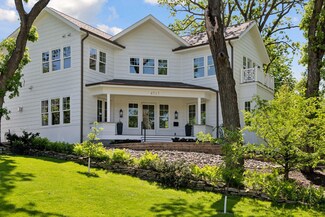 4717 Meadow Rd, Edina, MN 55424