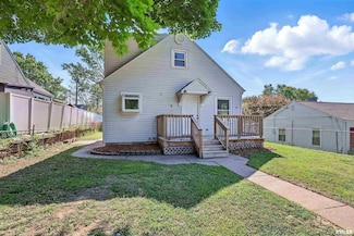 3433 Washington St, Davenport, IA 52806