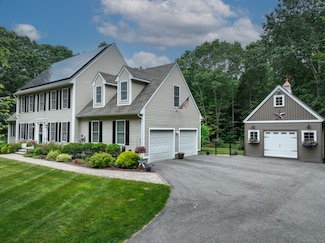 34 Chittenden Rd, Hebron, CT 06248