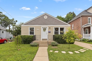 7533 Woodland Ave, Saint Louis, MO 63143