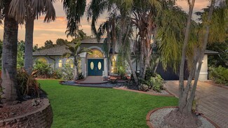 140 SW Mark Ct, Port Saint Lucie, FL 34953