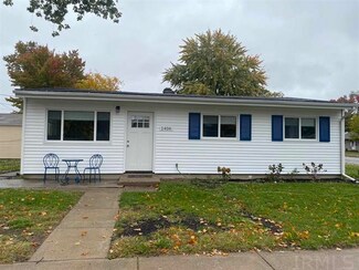 1406 Calhoun St, Mishawaka, IN 46545