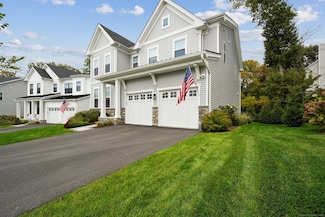 33 Enclave Dr Unit 33, Trumbull, CT 06611