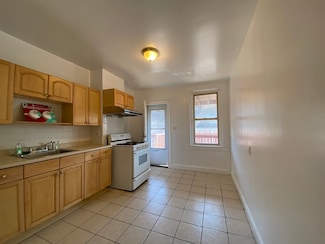 884 Huntington Ave Unit 3, Boston, MA 02115